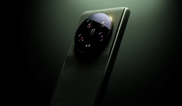 Close-up smartphone camera module with polished metal finish